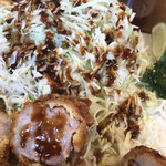 とんかつ しお田 - もちろん自家製ソースも、やっぱりおいしい