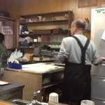 カリーナ - カリーナ　厨房のお父さん