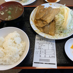 朱華飯店 - 色がうすーい焼肉定食