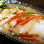 Lutina - 白身魚の唐揚げ 野菜あんかけ