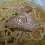 ラーメン二郎 - 小粒でピリリと旨い！