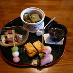 Tomoe - 巴御膳（2100円）の前菜盛り合わせ　どれも心がこもっていてやさしいお味でした♪