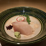 Ryouriya Ichijuu - 本日のお造り　カンパチと鯛　養殖ですがお店の方も産地が分からないそうです！