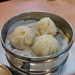中国菜館東天紅 - 料理写真:小籠包