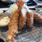 Katsutoku - 寒ぶりかつと海老・ヒレかつ定食＠1380円