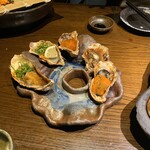 toritosakanatoumaisakeumisuzume - 焼き牡蠣5種　¥1220
                        