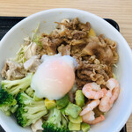 Yoshinoya - ライザップ牛サラダエビアボカド