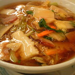 来々軒 - 什景湯麺（五目ウマニソバ）