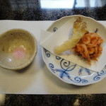 割烹 ひさご - 桜海老かき揚げ、桜塩
