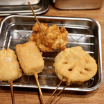 Kushikatsu Dengana - 串かつ４本