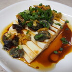 台湾料理 かつ喜 - ピータン豆腐