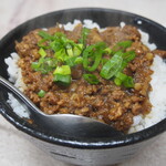 台湾料理 かつ喜 - ルーロー飯
