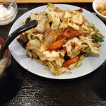 125913484 - 回鍋肉定食の全貌。