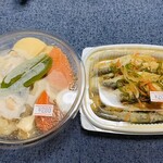 四季菜 キッチン - 初日はこの「厚揚げの煮物」と「あじの南ばん漬」を２割引で購入！！