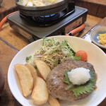 ミートプラザ尾形 - 馬肉入りハンバーグランチ、中肉鍋