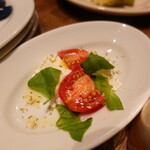 Trattoria ARIA - 日本一美味しいリコッタチーズのカプレーゼ
