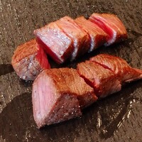 神戸牛ステーキ&カフェ ノーブルウルス 三宮店 - メインディッシュ～宮崎産山崎牛メスA5黒毛和牛フィレのミディアムレア 