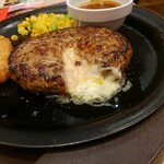 ガスト - チーズINハンバーグ 599円(税別)