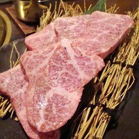 SATOブリアン 本店 - 宮崎牛の極上カルビ2,079円也（これがほんまもんのカルビやな）