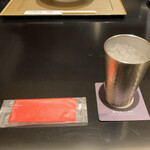 鯛白湯らーめん ○de▽ - お水とお手拭き♪