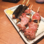 Ganso Yakitori Kushi Hacchin - カシラ、納豆巻き串