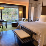フォーシーズンズホテル京都 - プレミアガーデンビュールーム(^-^)目に穏やかで美しい色彩が飛び込んでくる！