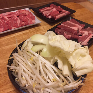 炭火焼ジンギスカン ラムギスカン_1