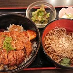 おみっちゃん - トンテキ丼(タレ) 800円