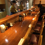 ぶた いながき - カウンター席の様子です