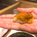 うを徳 - はだての雲丹のにぎり