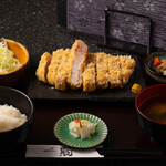 銘柄とんかつ 梟 - 低温揚げがなせるとろけるとんかつ。