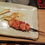 鳥よし 銀座店 - 皮