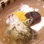 Akasaka Kikunoi - クエ酒蒸し　豆腐　椎茸　薬味ぽん酢