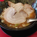 豚骨醤油ラーメン 王道家 - 