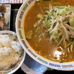 謝謝ラーメン - みそラーメン定食 (\850) この日のもやし炒めはやや少な目: 炒め方フツウ