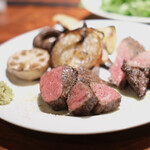 ビストロ カルネジーオ - 肉2種盛り合わせ