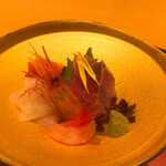 日本料理 都万麻 - お刺身　ブリ　マグロ　タイ　甘海老