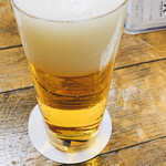 ビールスタンド重富 - １度つぎ