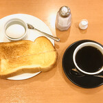 珈琲館 - モーニング　トースト＆ゆでたまご　５５０円