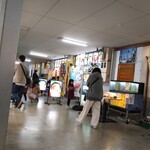 にし与 - 店舗付近