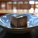 Tomoe Ya - チョコレートムースケーキ