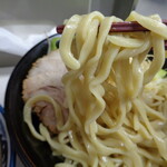 魔人豚 - 麺もいい感じですよ