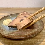 マルミツ水産 - 【かつお なまり節】断面はこんな感じ