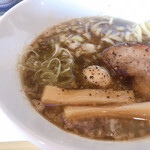 蕎麦ダイニング佳心 - 背脂煮干しラーメン