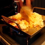 オモニの家 - サムギョプサルから出た油を敷きました。