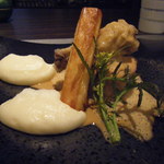 レストラン ラ フィネス - お肉料理：ブレス産　若鶏のバロティーヌ、オマール海老が香るクリームソース　ジャガイモノピューレ