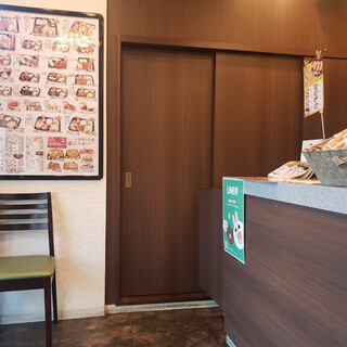 とんかつ専門 よしかつ_2