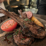 125987718 - LAMB（仔羊）ショルダー 250g 1,900円。