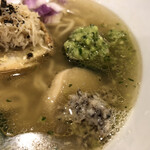 Japanese Soba Noodles 蔦 - ズッキーニにエリンギ