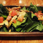 Les deux Bleue - ほうれん草のサラダ